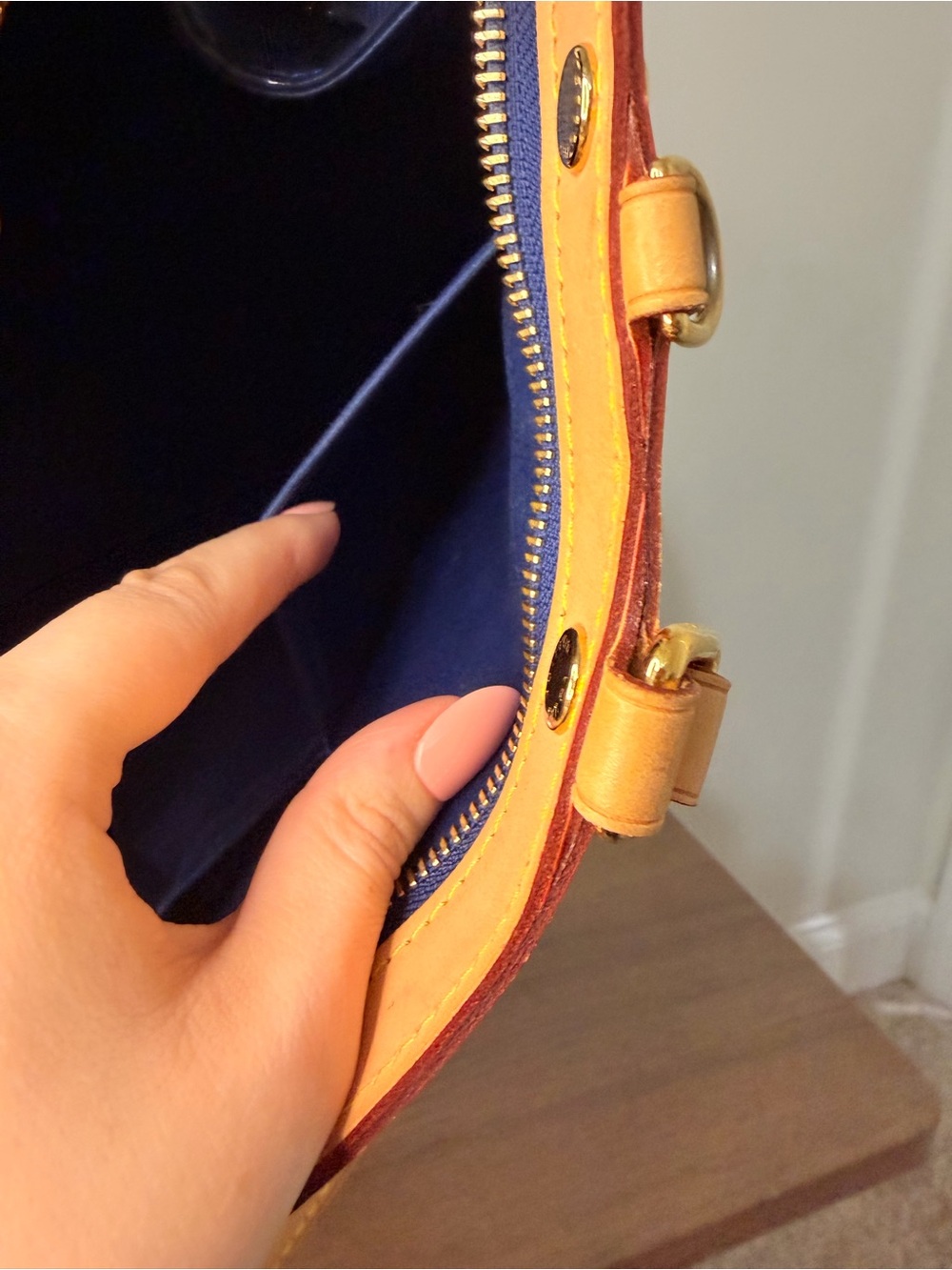 Authentic Louis Vuitton Navy Vernis Brea - Picture 13 of 15
